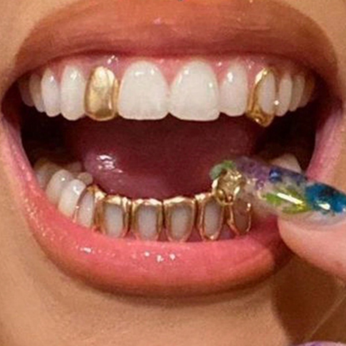 Body Jewelry Hot - Sıcak Fırsat Altı Delikli Düz Dişli